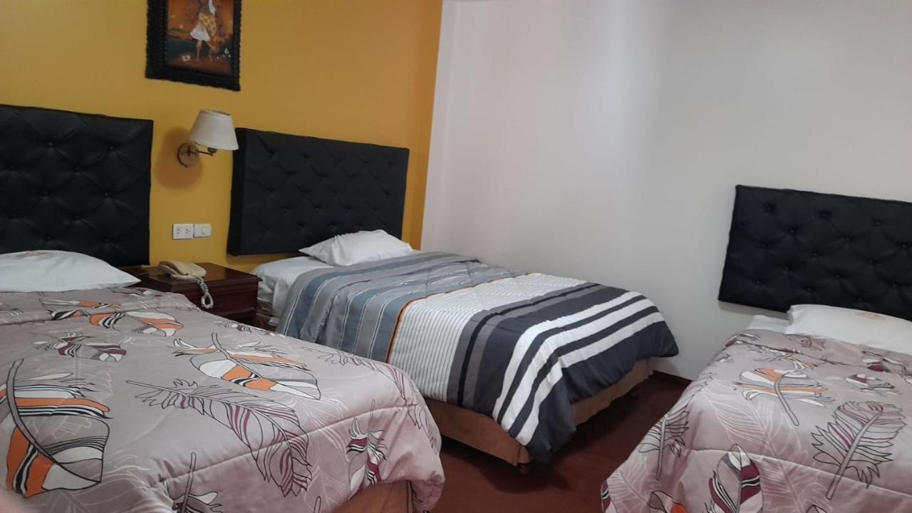 Venecia Hotel Carrion Trujillo Bagian luar foto
