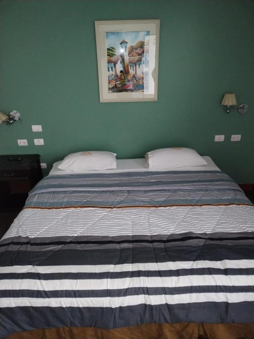 Venecia Hotel Carrion Trujillo Bagian luar foto