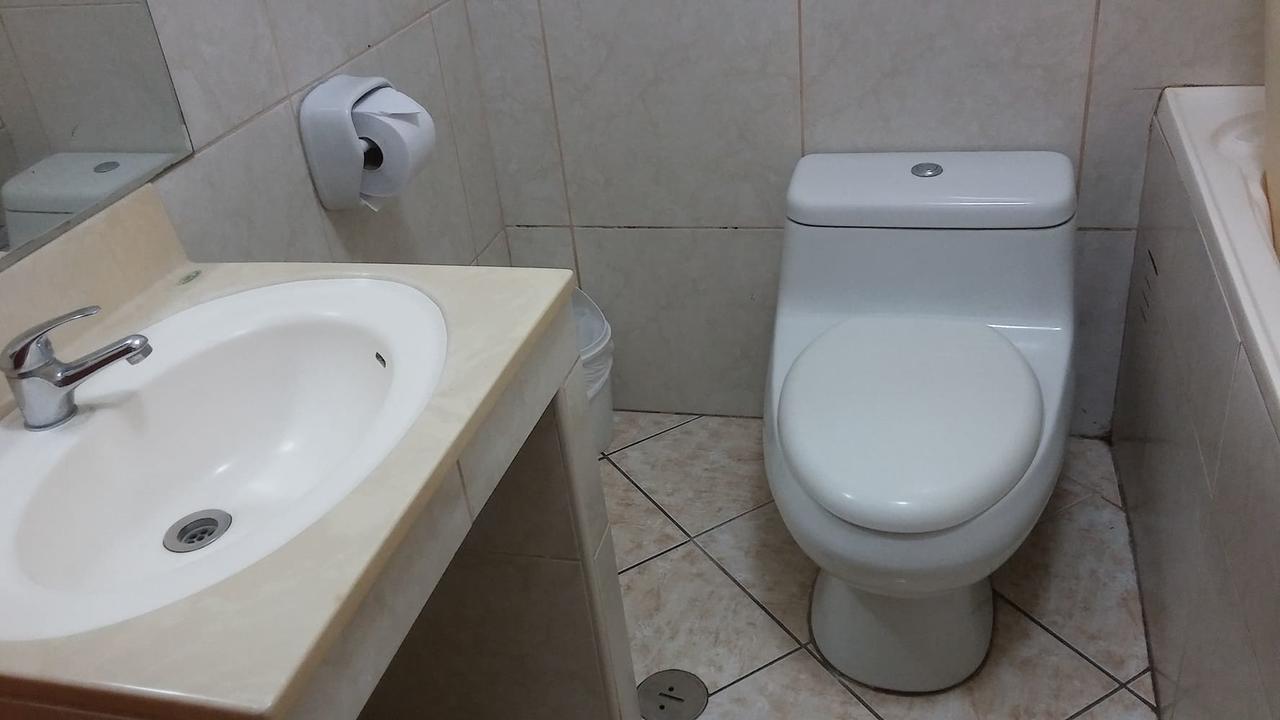 Venecia Hotel Carrion Trujillo Bagian luar foto